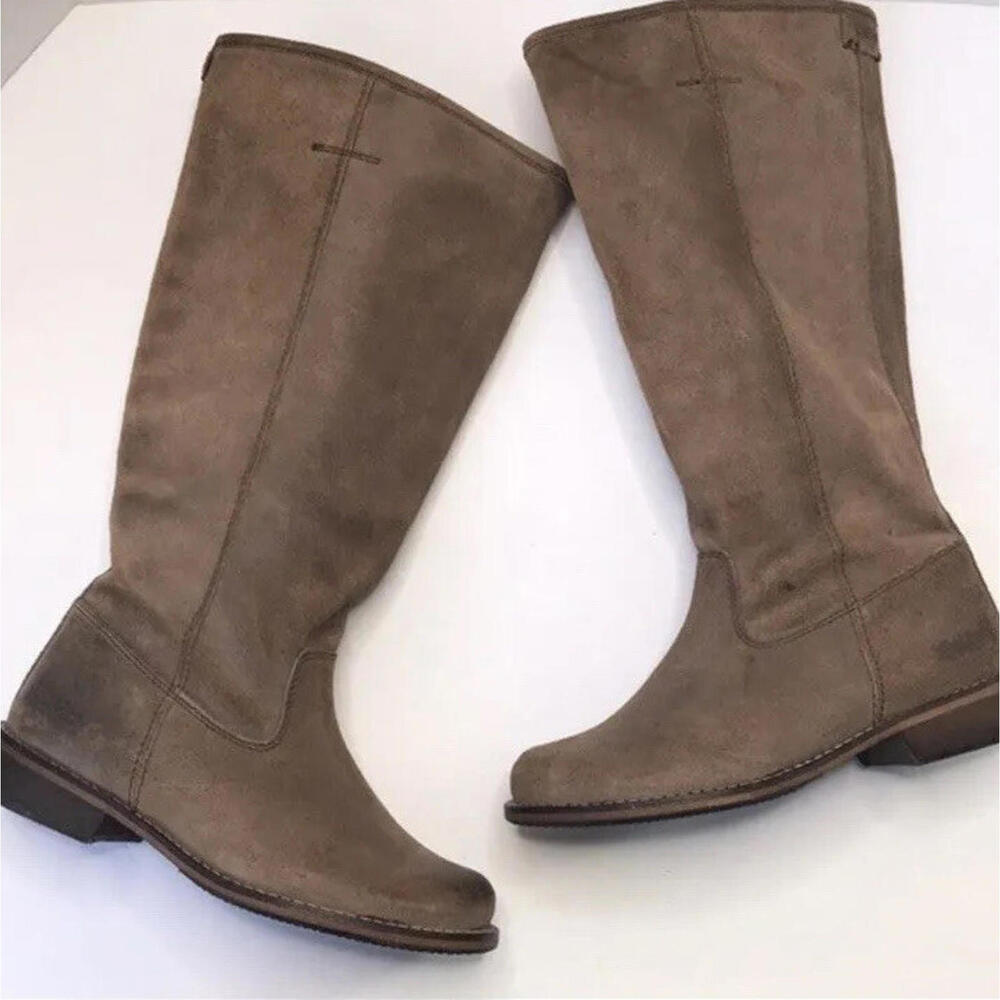 Kickers Boots Womens Size 6 US 36 EU Beige Suede Flannel Lined Tall Pull On